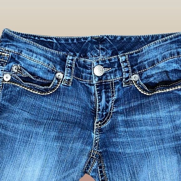 SEVEN7 Low Rise Distressed Medium Wash Boot Cut Denim Jeans Size 6 - Picture 5 of 5